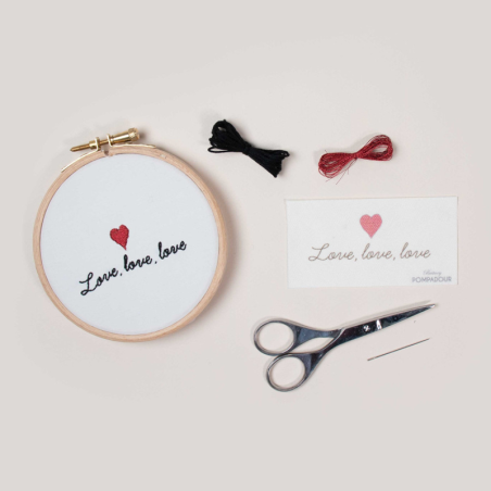 Kit de broderie: Love Love Love